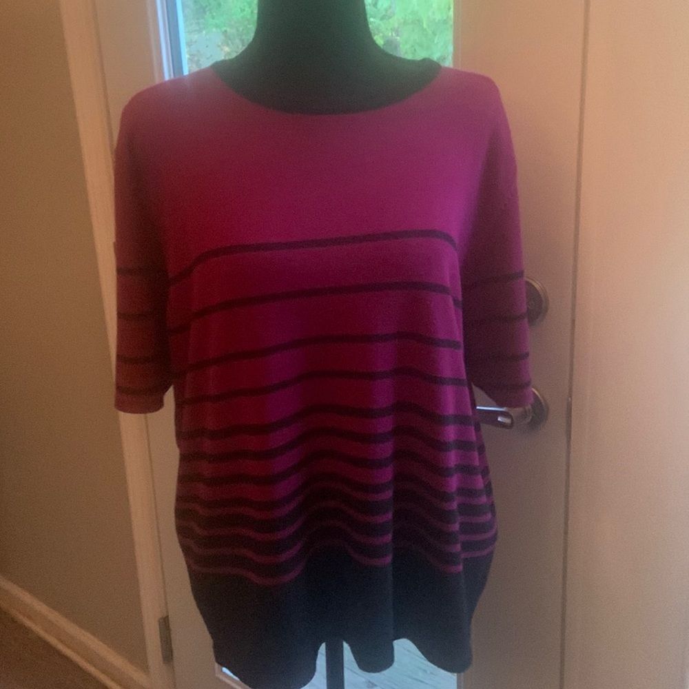 Liz baker short sleeve sweater fabric tags and size cut out EUC preloved ❤️